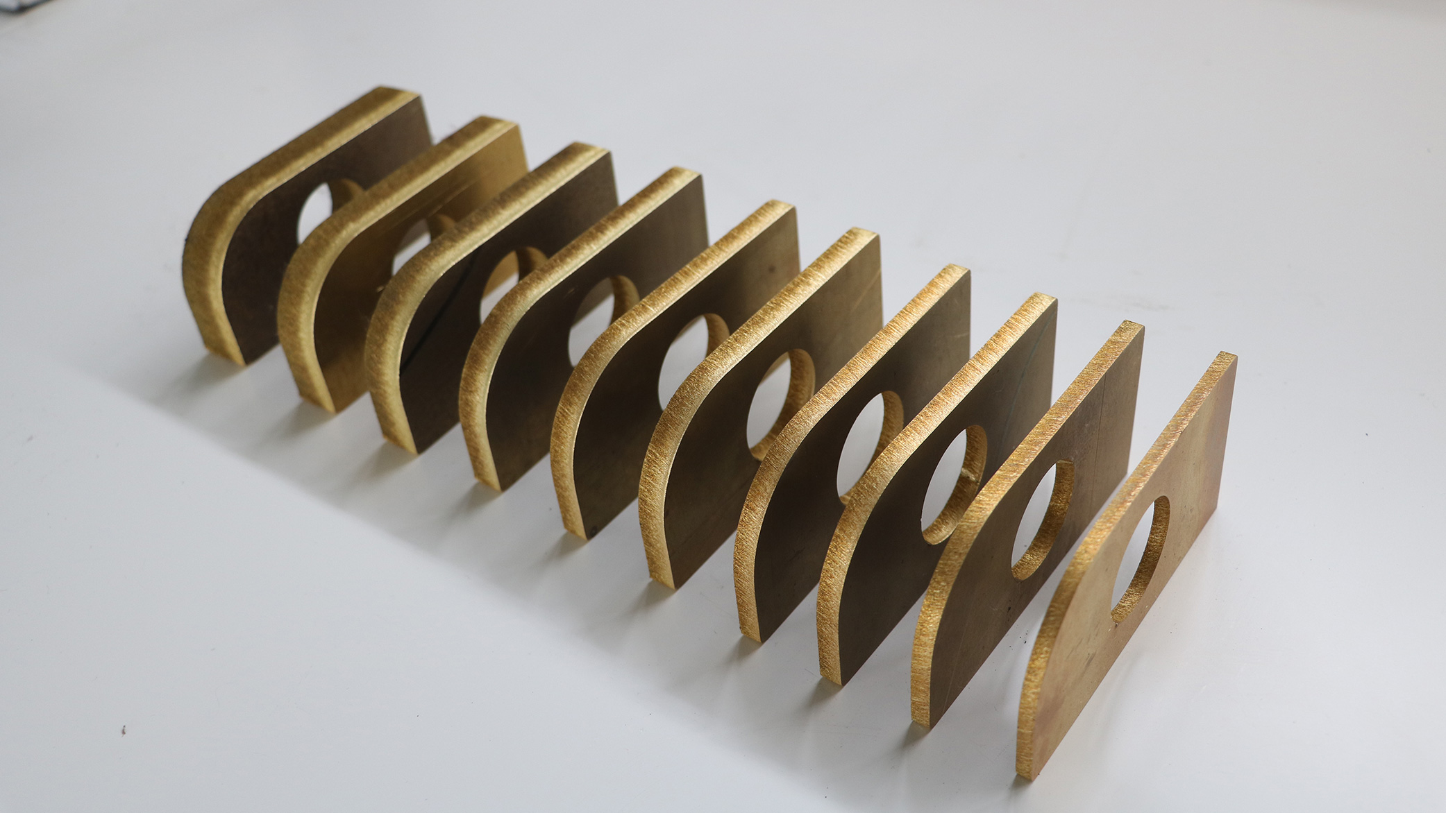 光纖激光切割機(jī)常見運(yùn)行問題與維護(hù)指南